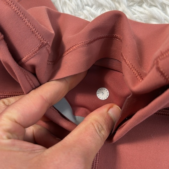 Lululemon In Movement 7/8 Tight *Everlux 25" Red Bronzer - Picture 3 of 5